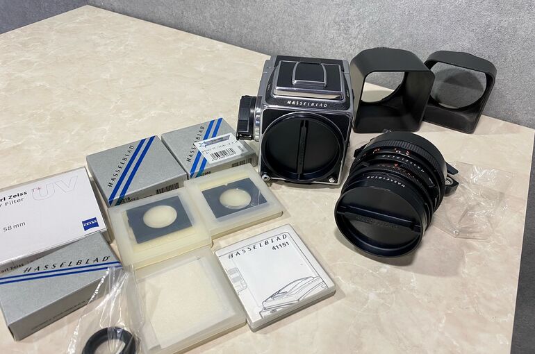 HASSELBLAD